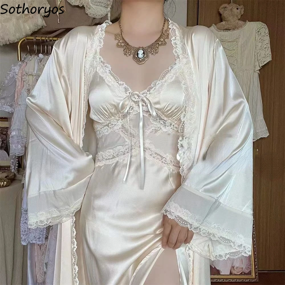 Robe Silk Women - 女性のためのフレンチスタイルのシルクのガウン,柔らかなレースのデザイン,エレガントなナイトウェア,毎日の美的,ホームラウンジ