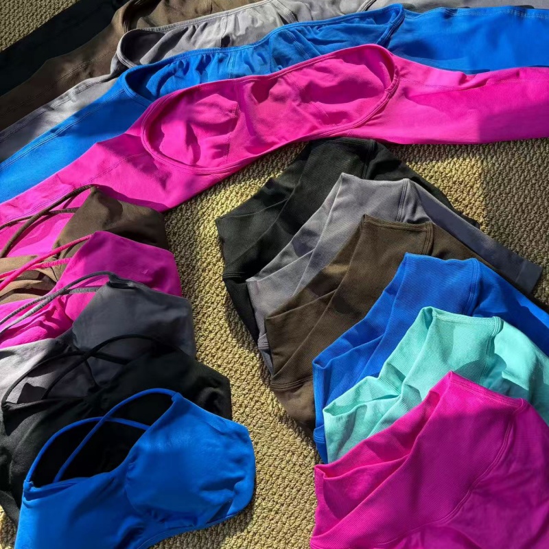 女性用ハイストレッチジムスポーツウェア ビジョンシュラッグ  - Sports Bra High Impact のレビューと価格