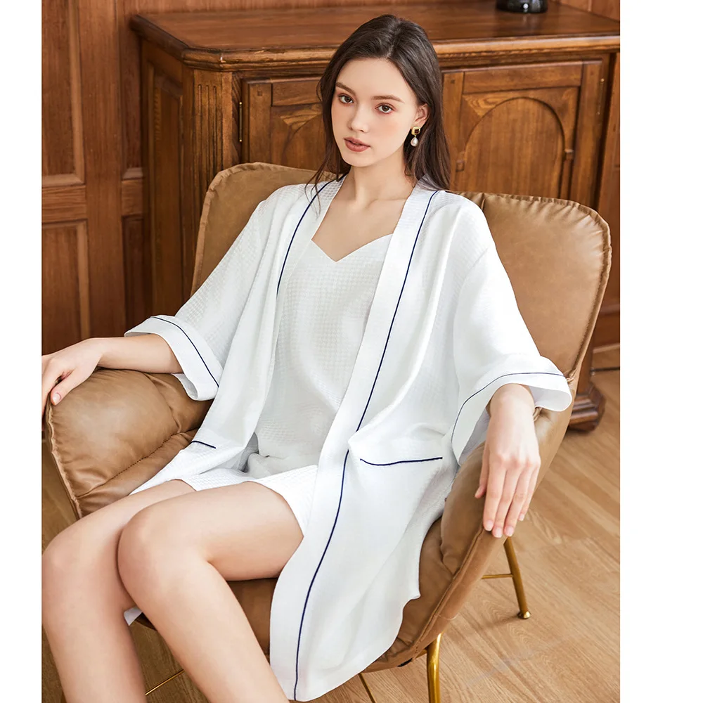 ワッフルジャカード 100% マルベリーシルク カップルロー - Robe Silk Women のレビューと価格